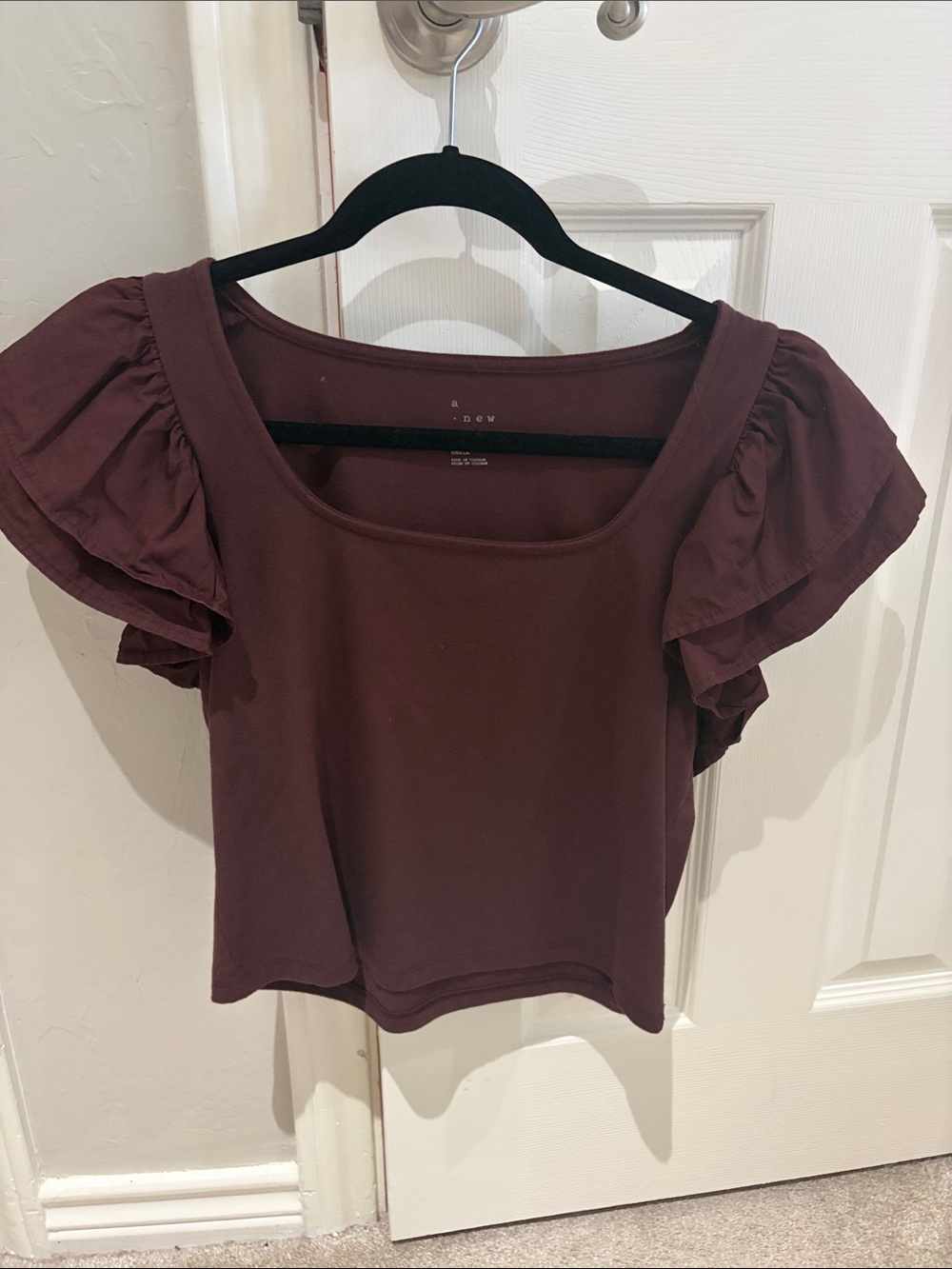 Women’s Puff-Sleeve Top